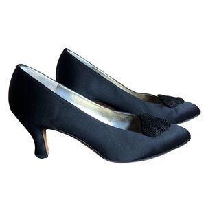 Salvatore Ferragamo black satin kitten heels with braided bow detail Size 5